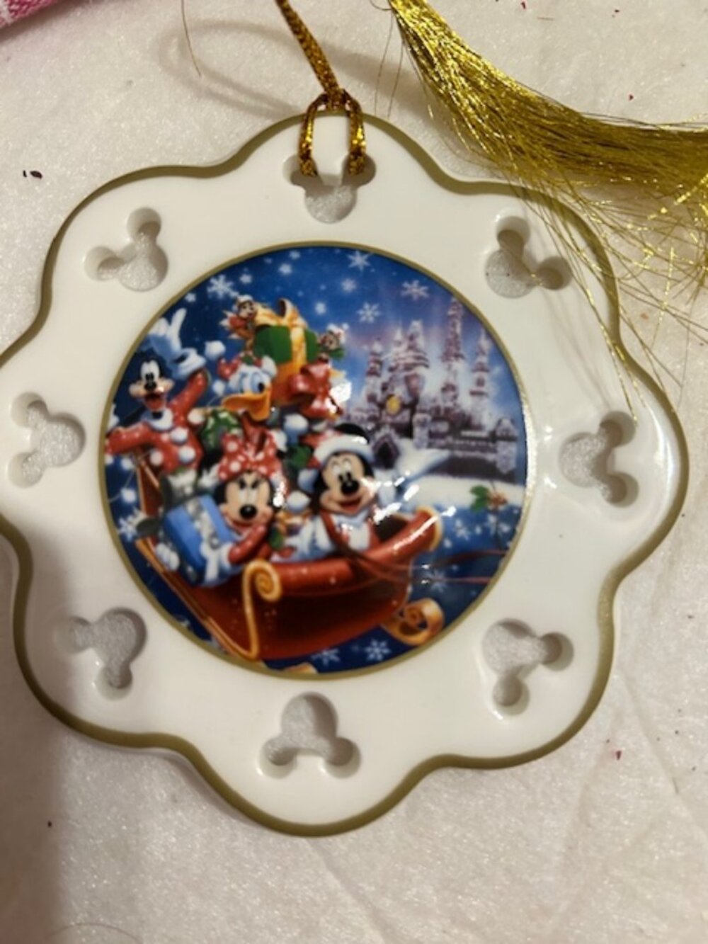 Disney Parks 2013 Holiday Ornament Mickey Snowflake Frame Minnie Mickey Pluto
